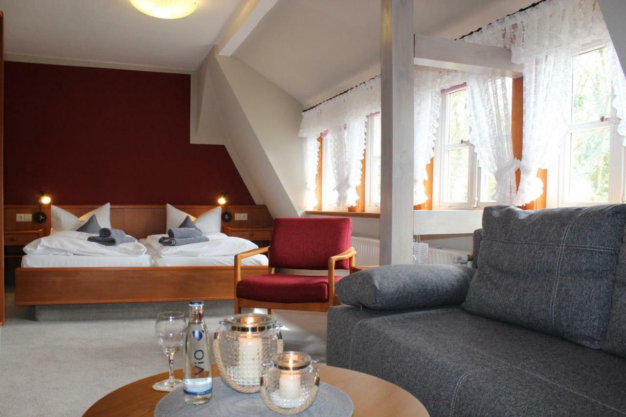 היטזאקר Ferien- Und Wellnesshotel Waldfrieden מראה חיצוני תמונה